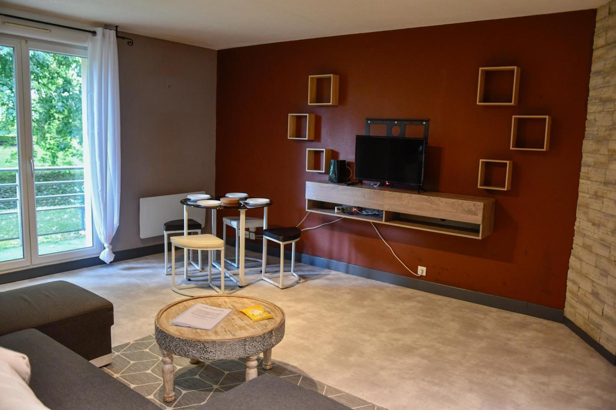 Calme Et Terrasse Privee Pres De Vichy Apartamento Bellerive-sur-Allier Exterior foto
